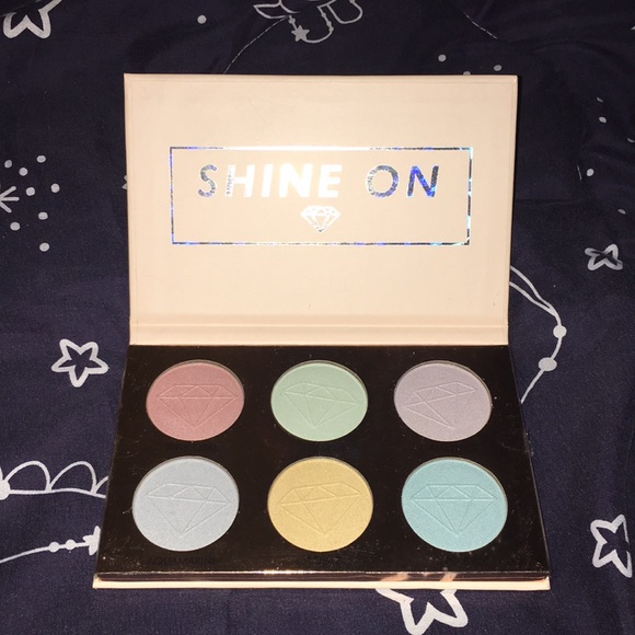 1 eyeshadow pallet 2 highlight pallets - Picture 2 of 4